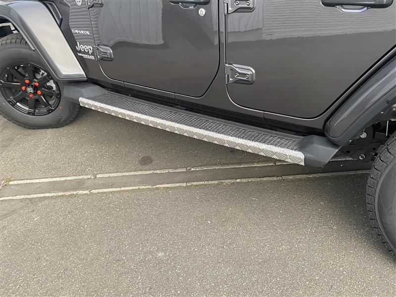 JEEPジープ純正ラングラーアンリミテッドJL '19年サイドステップ左右