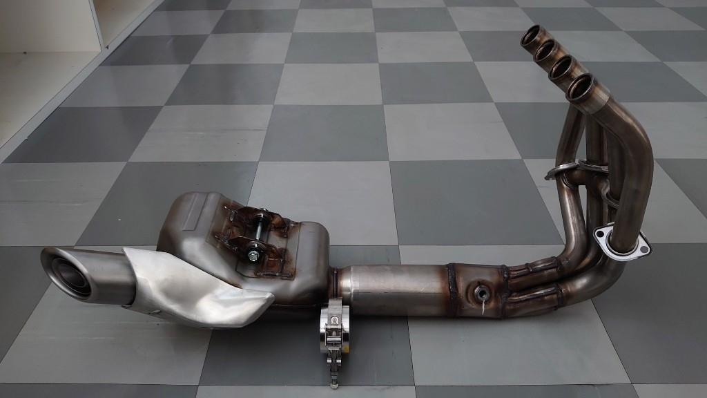 純正マフラー改造計画 その1（カワサキ Ninja ZX-25R）by 姉流絵依茶