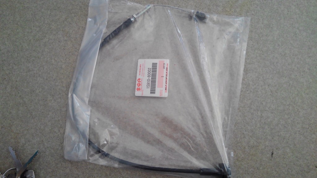 SJ30 ジムニー アクセルワイヤーとファンベルト交換（スズキ ジムニー