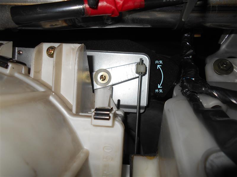 エアインテークドアアクチュエーター交換（日産 180SX・RS13/KRS13型