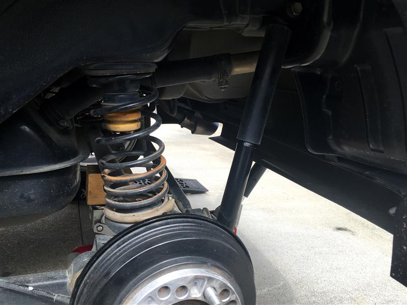 リアショックアブソーバー交換（スズキ ワゴンR・MH21S/22S）by 戸川