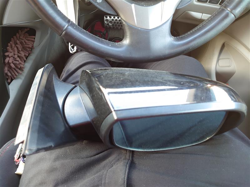 運転席側ミラー ターンセット交換 その1（ホンダ アコードツアラー