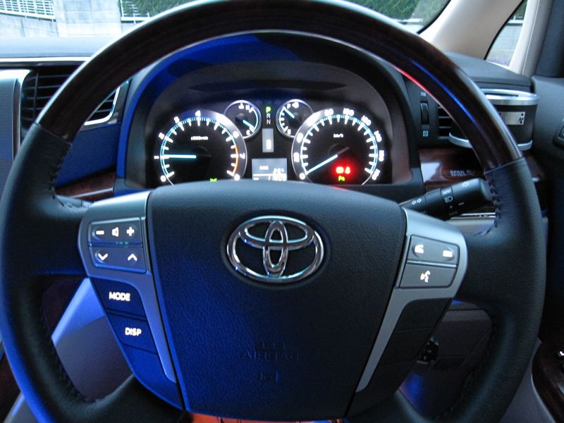 ステアリングスイッチ LED打ち換え（トヨタ アルファード・20系）by 亭