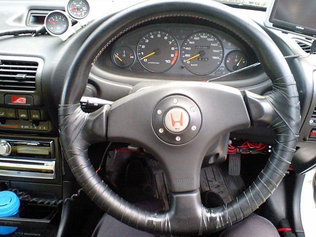 純正ステアリング→社外品交換（ホンダ インテグラタイプR・DC1/2/DB6