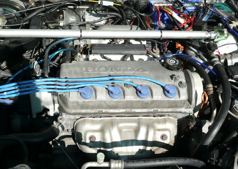 ヘッドカバーの「結晶塗装」と交換（ホンダ シビック・EK）by マサ21