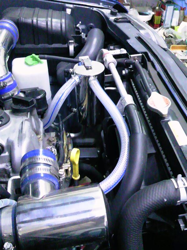 オイルキャッチタンク CARBING JB23Wジムニーにて使用 オイルキャッチ