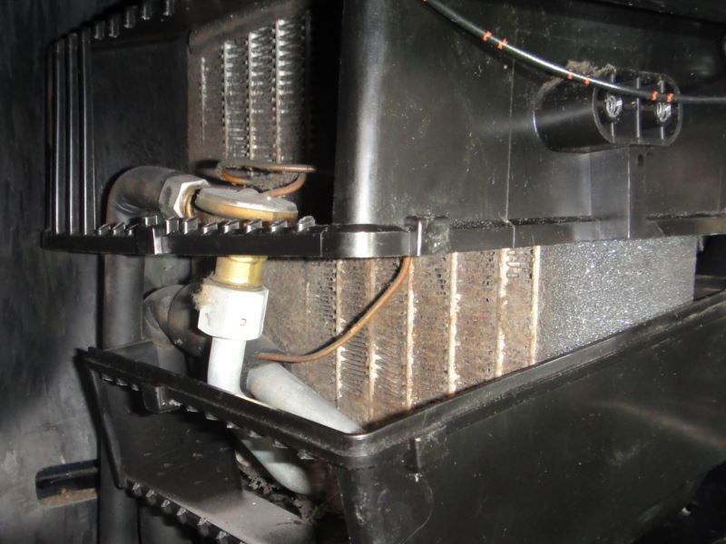 JA11 エバポレーター清掃 その1（スズキ ジムニー・JA11）by ぴこのぶ