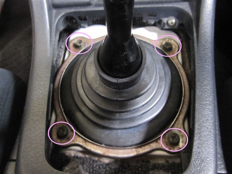 NISMOソリッドシフト取り付け（日産 スカイラインGT‐R・R32）by