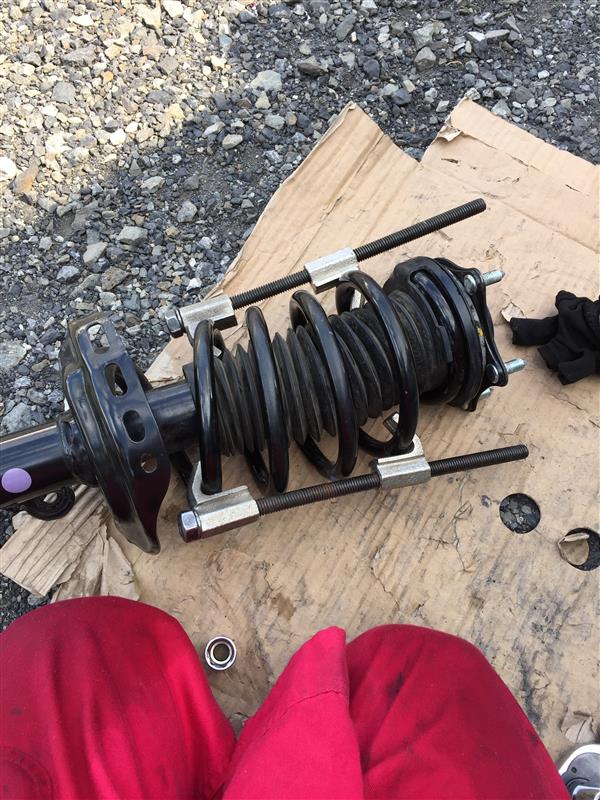 ホンダ オデッセイ RC1 E1アブソーバー コイルスプリング 新車外し