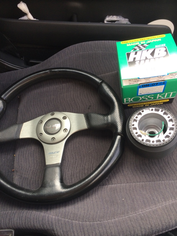 MOMOステアリング取り付け(エアバッグ無し)（日産 180SX・RS13/KRS13型