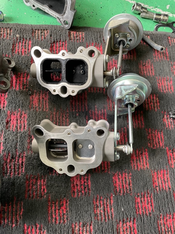 2022.10.09/325,135kmEGRバルブ、EGRクーラー交換（トヨタ ハイエース