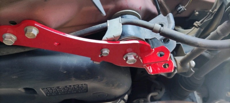 取付出来ない GPスポーツ R.E.D. リア トラクションメンバーカラー