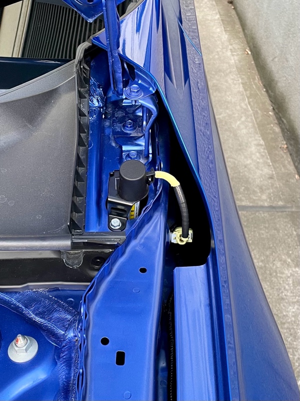 ポップアップフードキャンセラー取り付け（ホンダ シビック