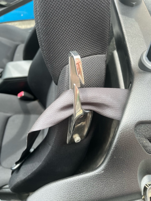 L880K白コペン シートベルトガイド交換（ダイハツ コペン・L880K）by