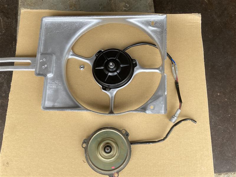 A/Cコンデンサーファンモーター交換（スズキ アルトワークス・HA11S