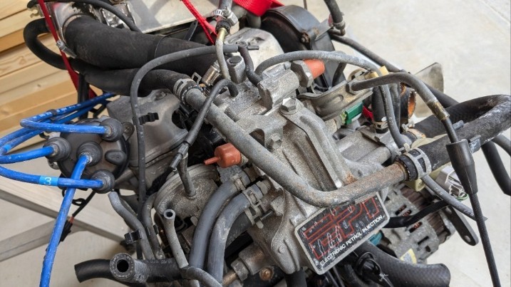 F6A積替え計画①引き揚げてきたエンジン補機類をバラす （スズキ