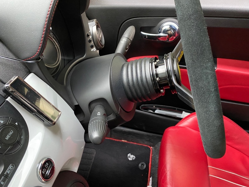 ステアリング(→OMP)（アバルト 500 （ハッチバック）・アバルト）by