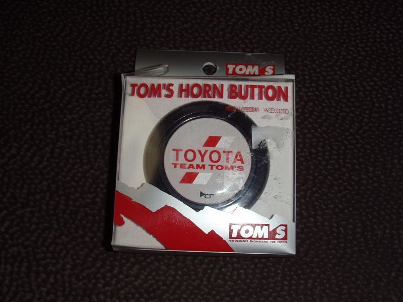 ホーンボタン TOM'S(トムス)のホーンボタンの口コミ・パーツレビュー
