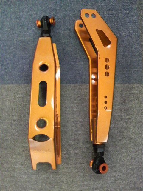 PROARM リアロアアーム T-DEMAND(ティーディメンド)のロアアームの