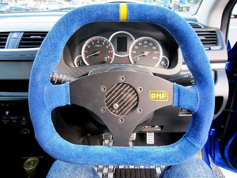 TARGA OMP(オーエムピー)のステアリングの口コミ・パーツレビュー