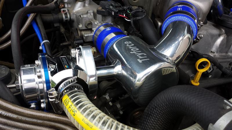 ブローオフバルブアダプター付きファンネルスロットルチャンバー