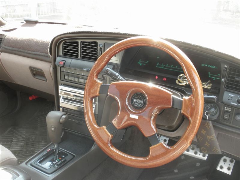 ETRA WOOD PAD momo(モモ)のステアリングの口コミ・パーツレビュー