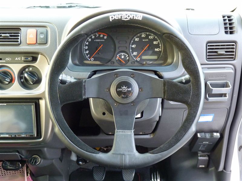 Grinta PERSONAL(パーソナル)のステアリングの口コミ・パーツレビュー