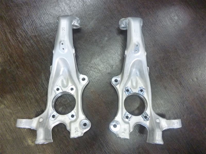 YouZealand Body LS600h純正加工ショートナックル のパーツレビュー