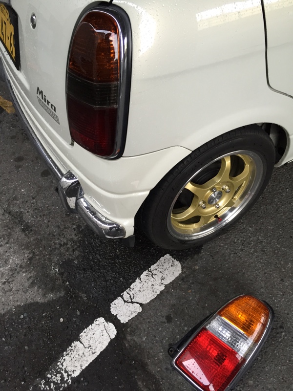 ダイハツ純正 ミラジーノ スモークテールランプ のパーツレビュー