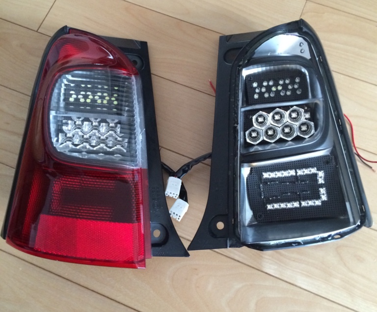 ダイハツ(純正) 自作フルLEDテールランプ のパーツレビュー | エッセ