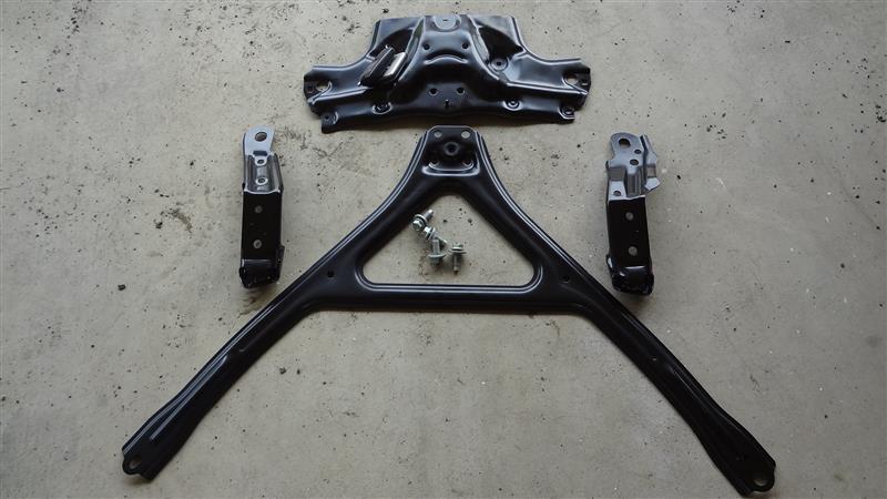 トヨタ(純正) フロントサスペンションメンバーブレース のパーツ
