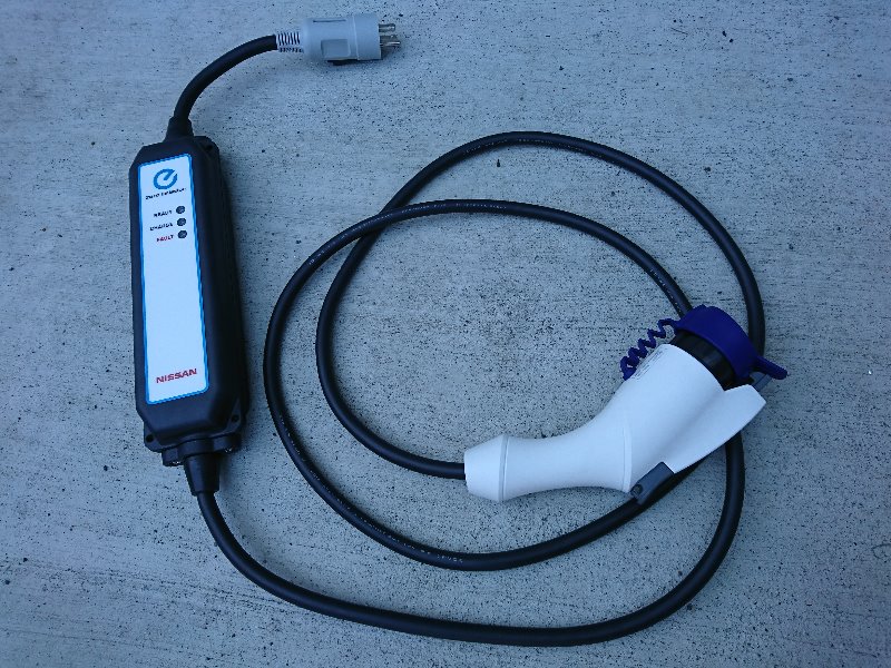 日産(純正) 充電ケーブル(3m 200V用) のパーツレビュー | リーフ(「ツ