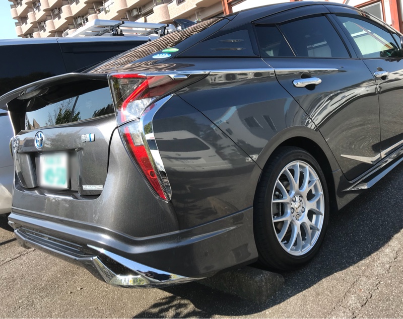 Kk③ 極美品 トムスTOM'S TM-05 215/45R17平座ナット TOM'S TM-05 の