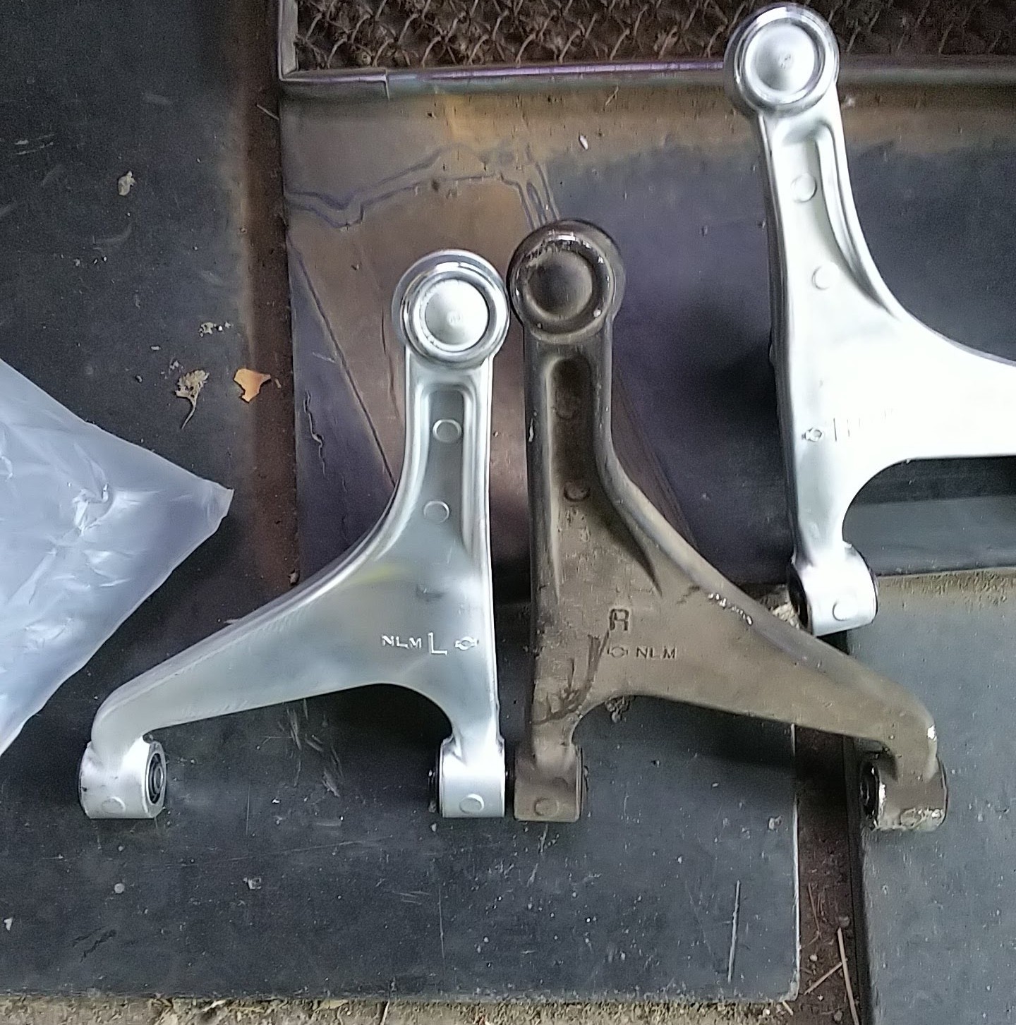 日産(純正) V36セダン用アッパーアーム(リア) のパーツレビュー