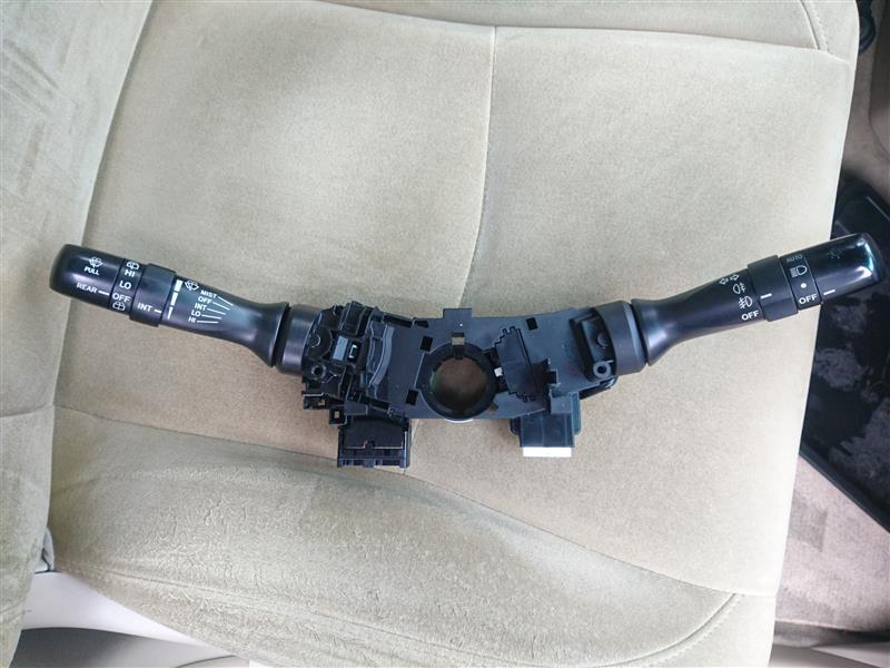 トヨタ(純正) 寒冷地用ディマースイッチ のパーツレビュー | ハリアー