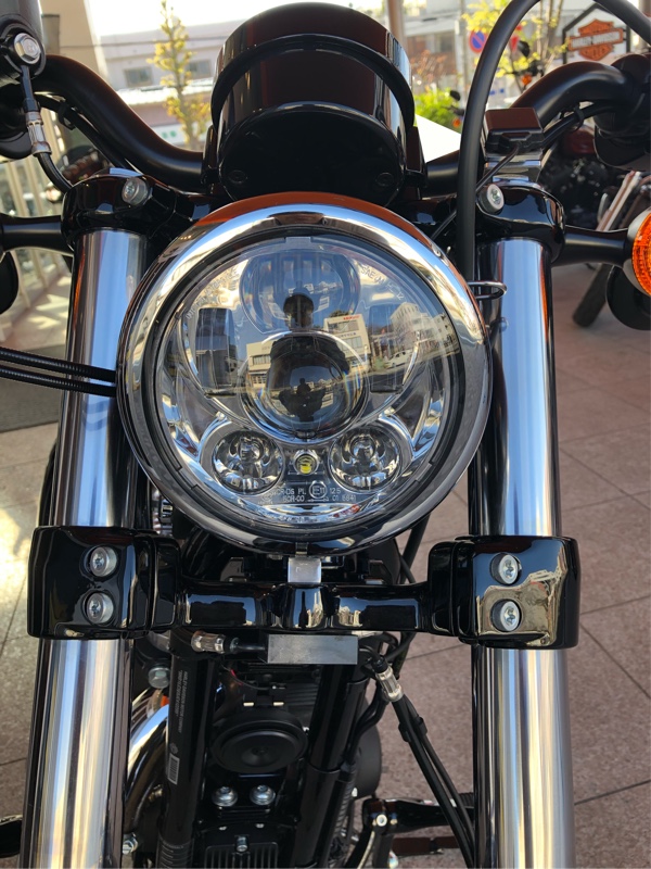 ハーレーダビッドソン(純正) LEDヘッドライト のパーツレビュー