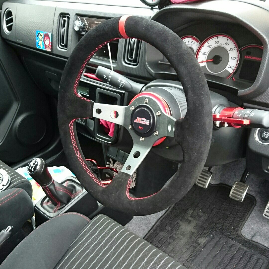 momo ウッドステアリングホイール 3本スポークパイ32