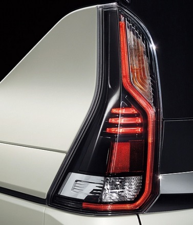 日産(純正) c27 e-power 純正 LEDテールライト のパーツレビュー