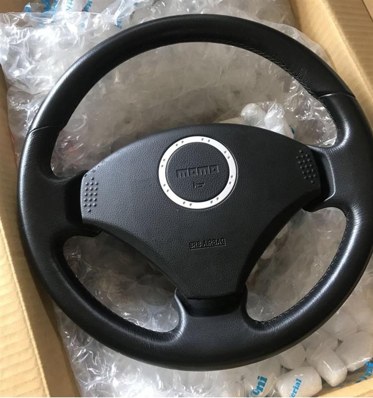 スズキ(純正) MOMOステアリング のパーツレビュー | エブリイワゴン