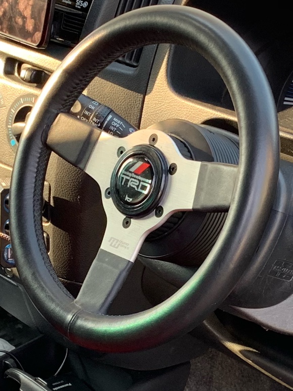 水野ワークス レザーステアリング 28パイ のパーツレビュー