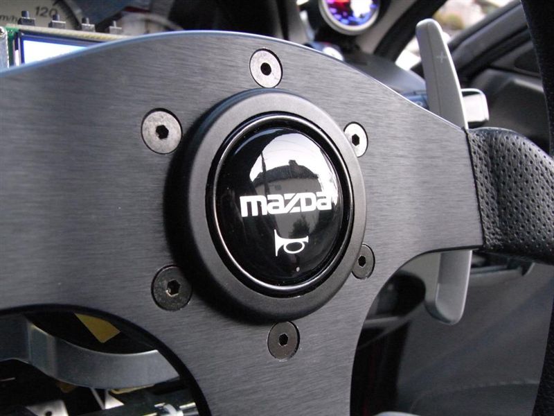 MOMO MAZDA ホーンボタン のパーツレビュー | ファミリアS-ワゴン