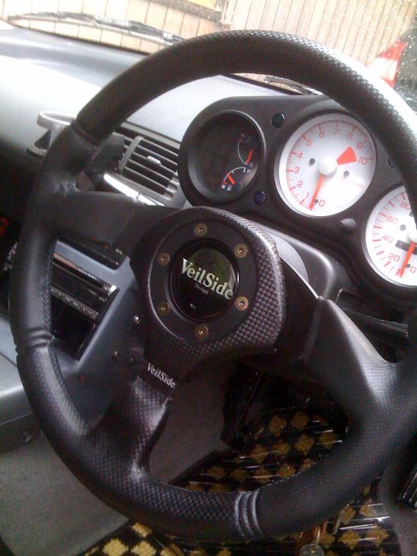 VeilSide STEERING WHEEL COMBAT MODEL のパーツレビュー | ビート(Z