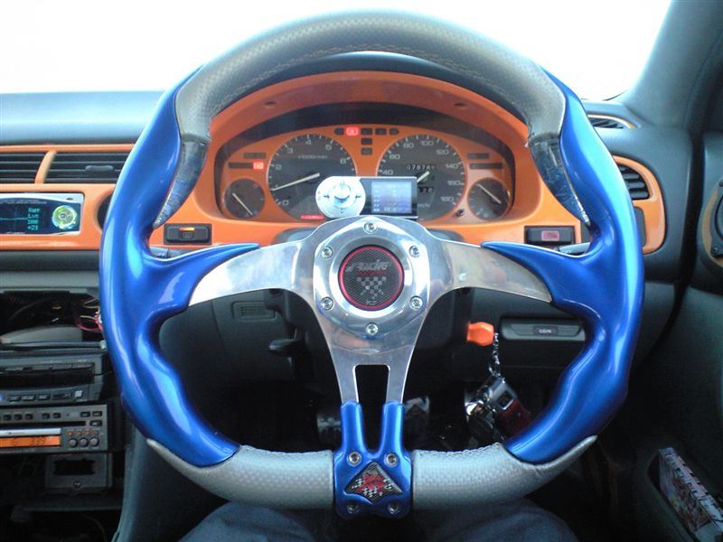 SIMONI RACING ステアリング X4限定モデル のパーツレビュー