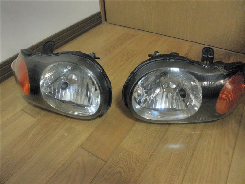 スズキ アルトワークスHA22S ヘッドライト のパーツレビュー