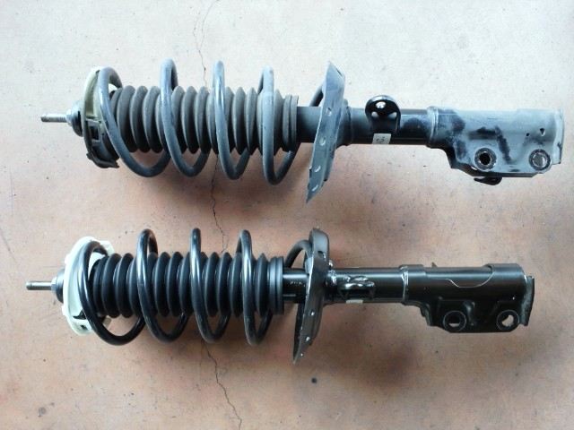 ホンダ(純正) GE8 RS純正サスペンション のパーツレビュー