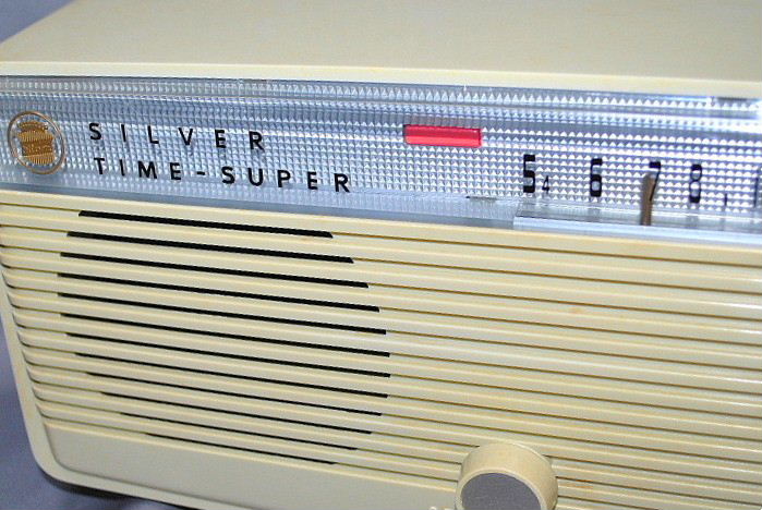 シルバー（白砂電機）真空管ラジオ RT-500｜覆面えるのブログ