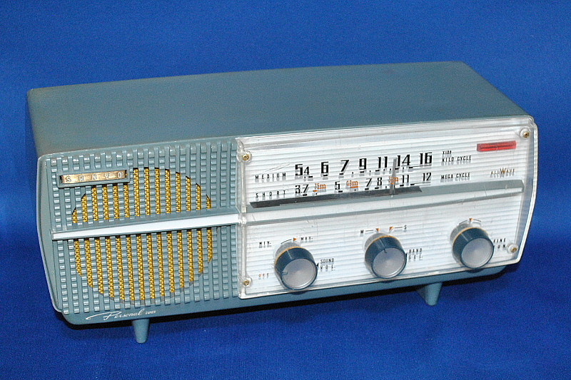 三洋電機（サンヨー） 真空管ラジオ SF-22｜覆面えるのブログ