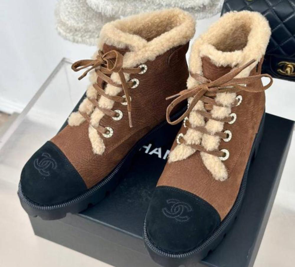 2024 Chanel Brown Fur Short Boots - TEBOUGIE