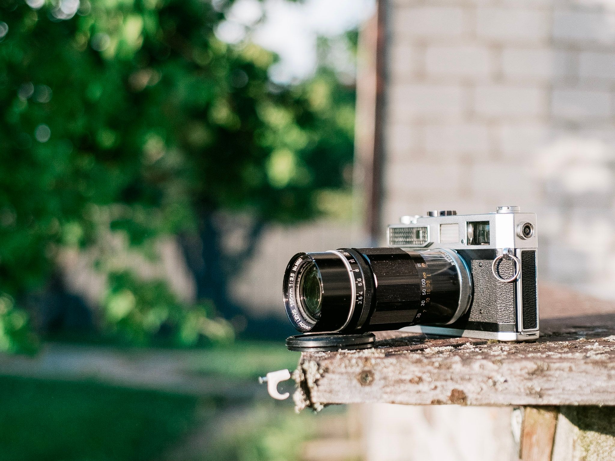 Canon 135mm f3.5 LTM Lens Review - 50mmF2