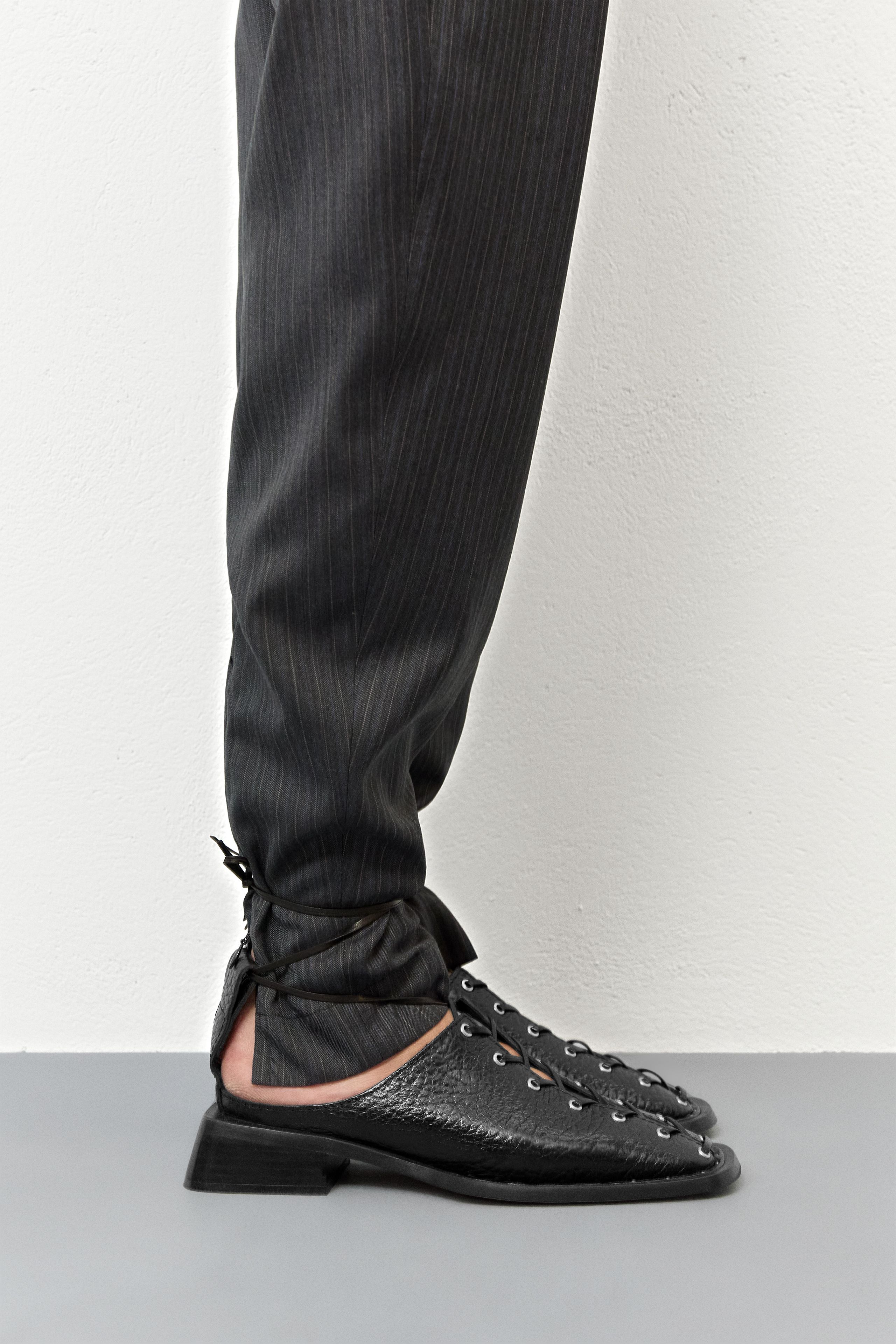 Rosella Mules - Black Grainy Leather | Miista